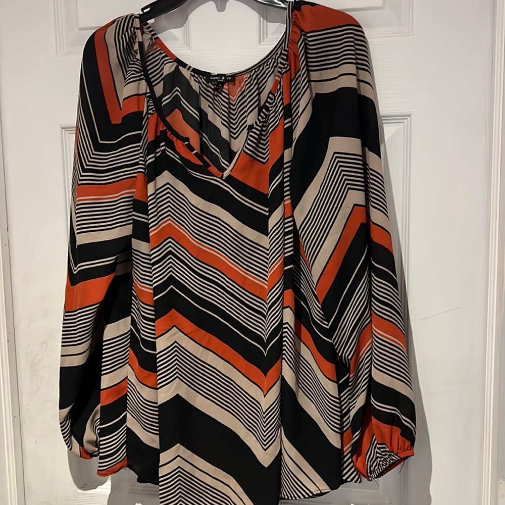 Womens black tan rust long sleeve blouse